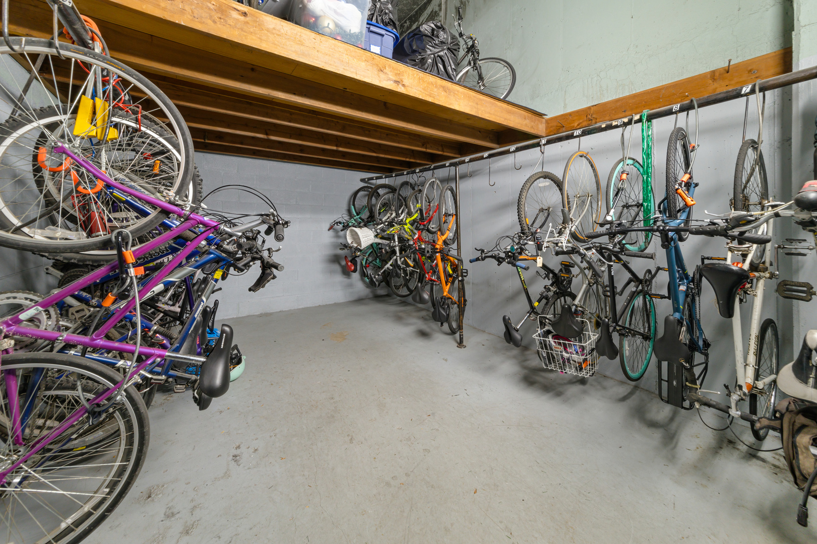5757 North Sheridan Road, Unit 12F Chicago, IL 60660 - Photo 23 of 29 Gallery Image 23