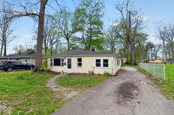 $144,900 | 960 North Bazil Avenue, Indianapolis, IN 46219