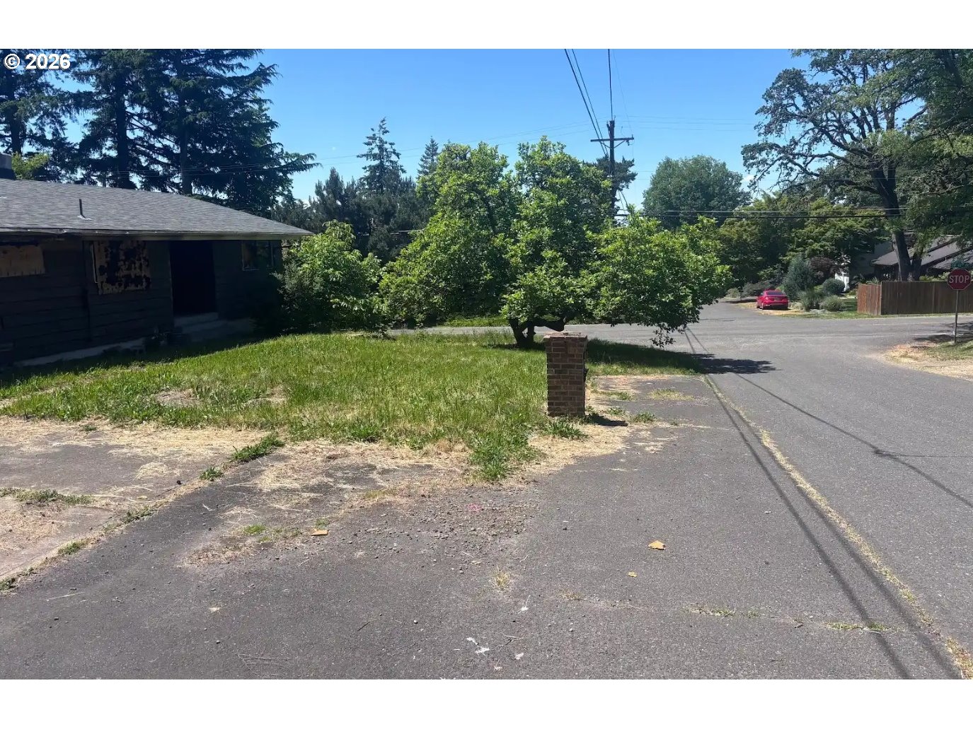 6166 Southwest Wilbard Street Portland, OR 97219 - Photo 8 of 11