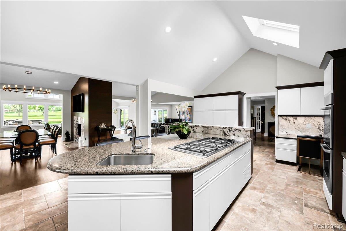 3816 West Maple Road Bloomfield Hills, MI 48301 - Photo 26 of 78 3816 W Maple_26.jpg