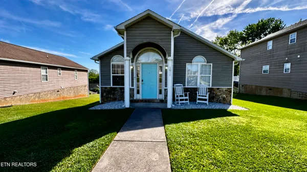 $289,900 | 1611 Monte Vista Drive, Sevierville, TN 37862