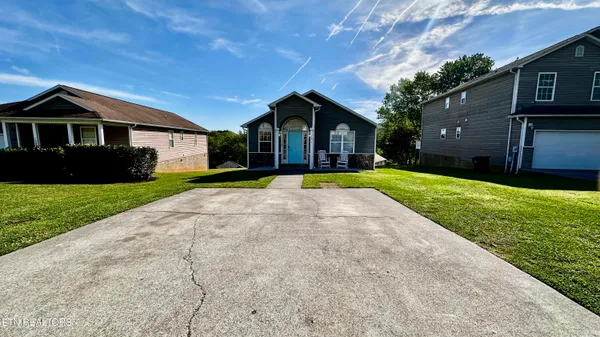 $289,900 | 1611 Monte Vista Drive, Sevierville, TN 37862