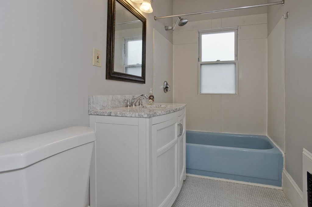 30 Sumner Terrace Springfield, MA 01108 - Photo 11 of 35