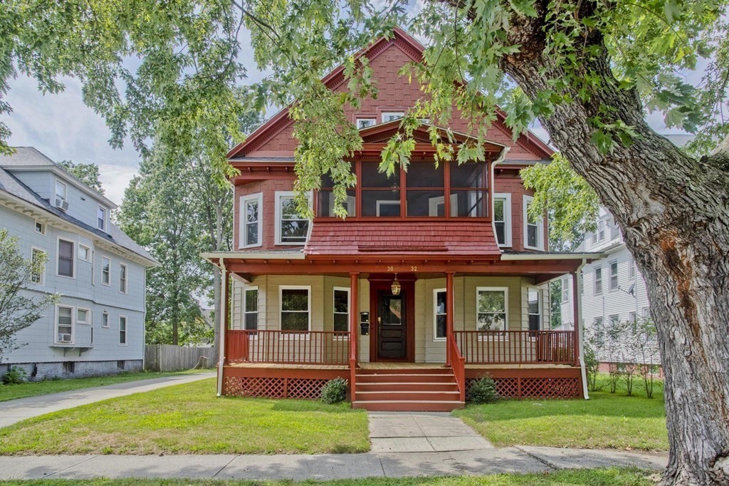 30 Sumner Terrace Springfield, MA 01108 - Photo 2 of 35