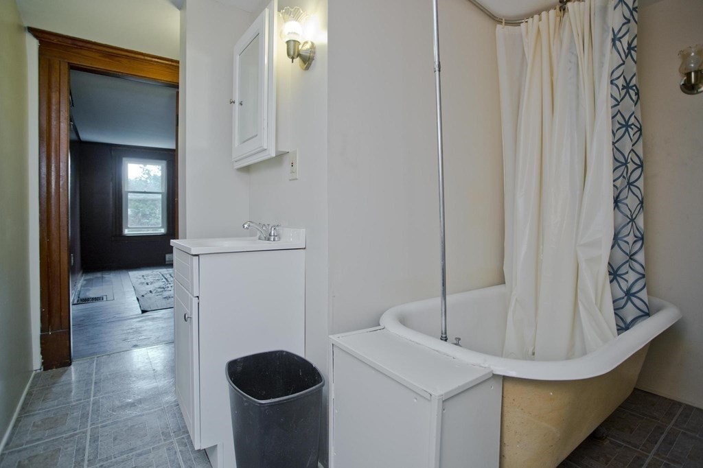 30 Sumner Terrace Springfield, MA 01108 - Photo 23 of 35