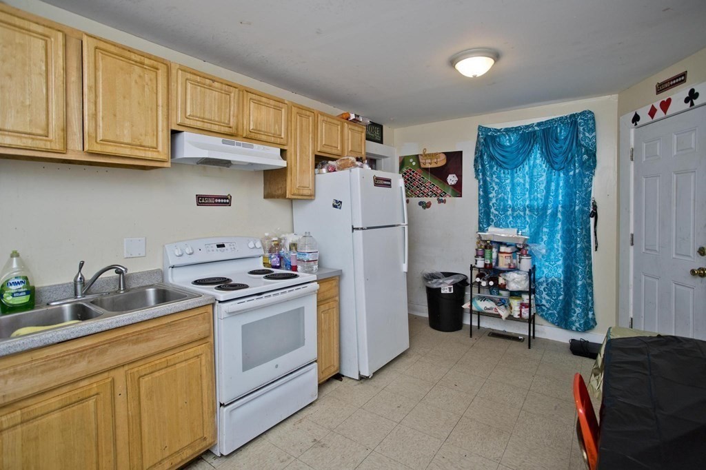 30 Sumner Terrace Springfield, MA 01108 - Photo 25 of 35