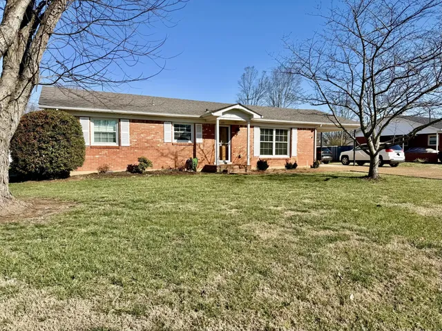 $310,000 | 422 7th Street, Lawrenceburg, TN 38464