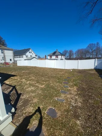 $2,600 | 40-42 Rainville Avenue, Unit RIGHT SIDE, Fitchburg, MA 01420