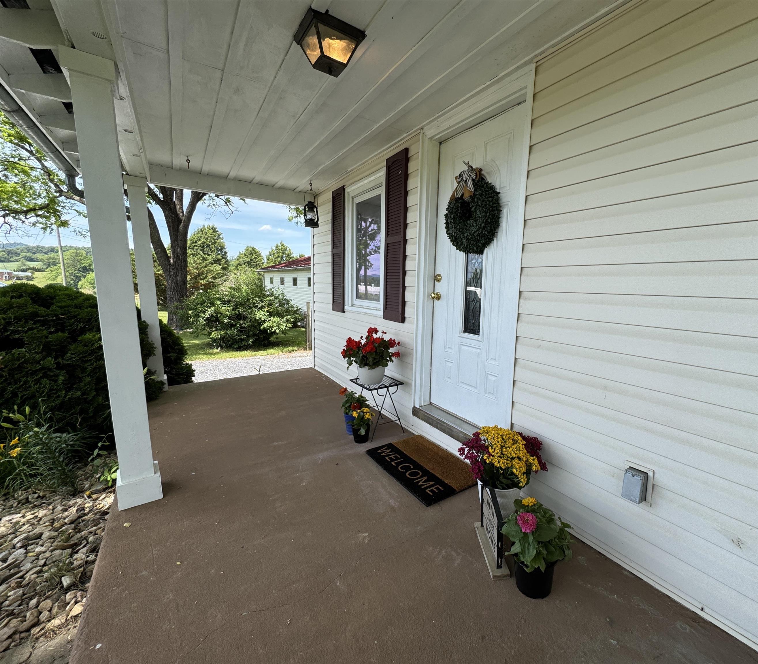 43 Sugar Loaf Road Staunton, VA 24401 - Photo 5 of 67