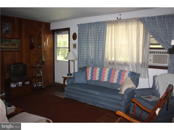 625 Forrest Road Sellersville, PA 18960 - Photo 4 of 15 Gallery Image 4