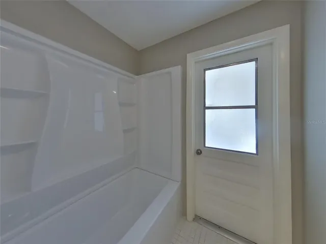 $1,829 | Undisclosed Address, Lakeland, FL 33809