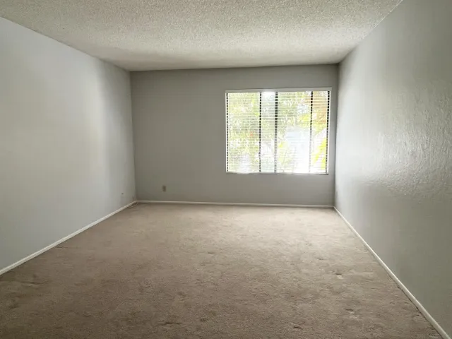 $549,900 | 8365 Westmore Road, Unit 20, San Diego, CA 92126