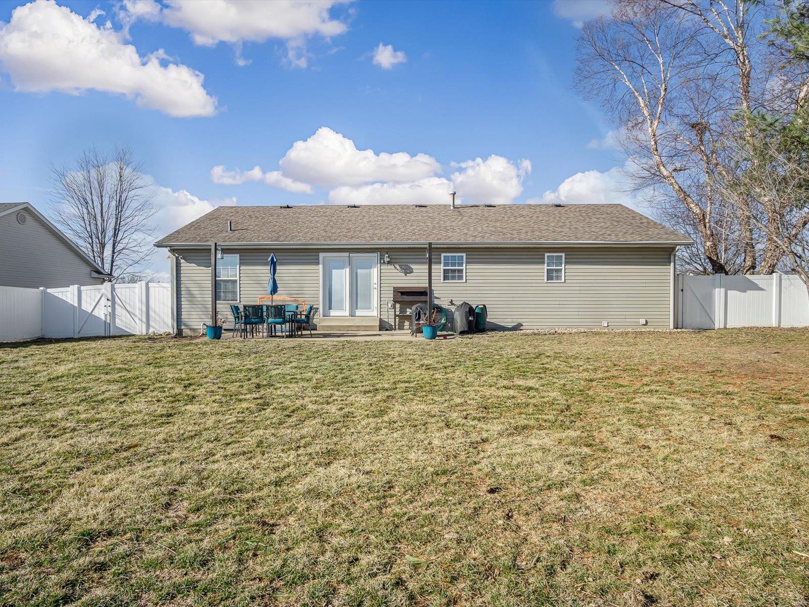210 Mockingbird Lane Waterloo, IL 62298 - Photo 26 of 31 Gallery Image 26
