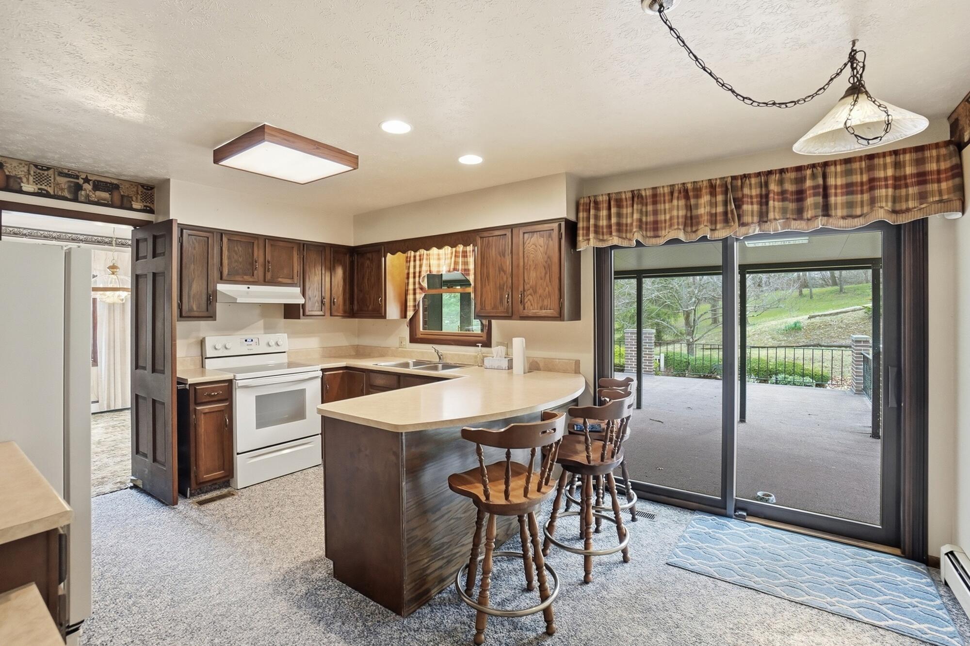 3831 Crescent Hill Road Springfield, OH 45502 - Photo 11 of 45