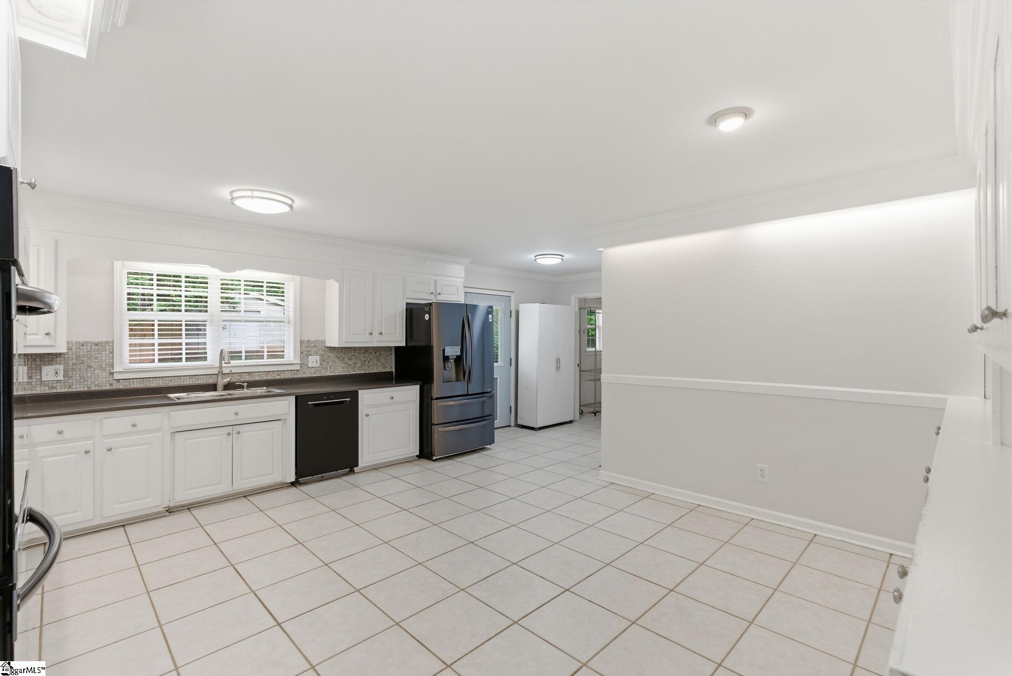420 Holland Road Simpsonville, SC 29681 - Photo 11 of 46 Gallery Image 11