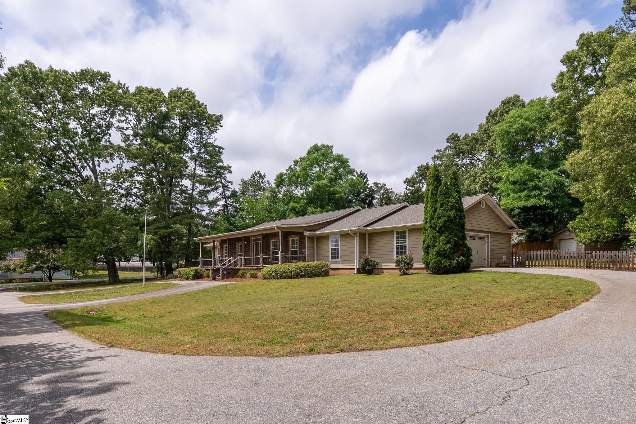 420 Holland Road Simpsonville, SC 29681 - Photo 39 of 46 Gallery Image 39