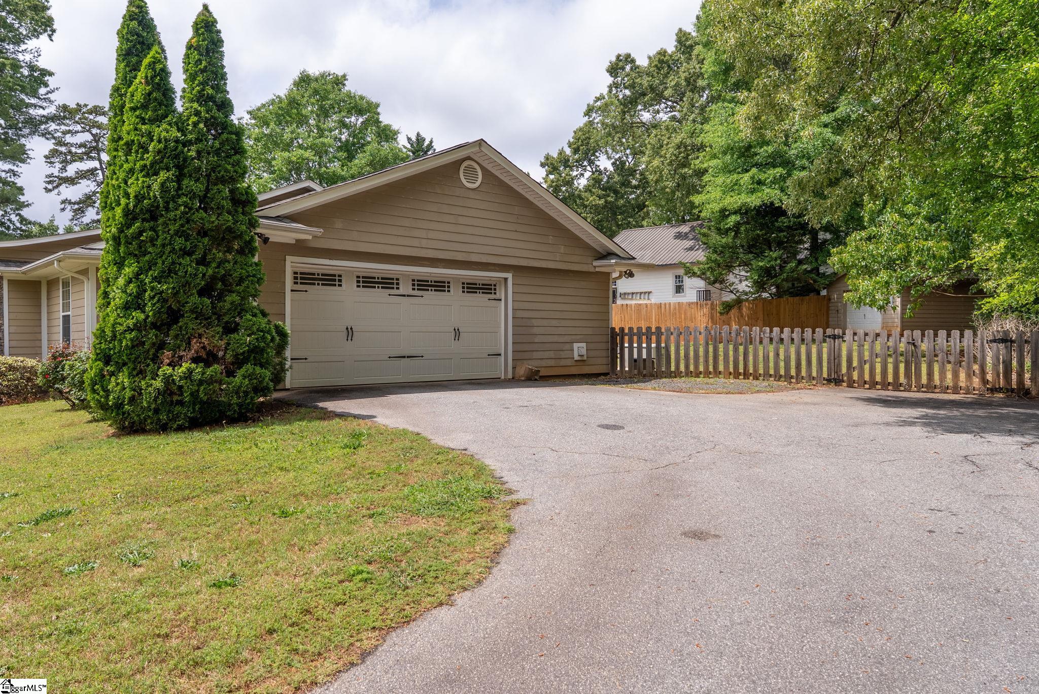 420 Holland Road Simpsonville, SC 29681 - Photo 40 of 46 Gallery Image 40