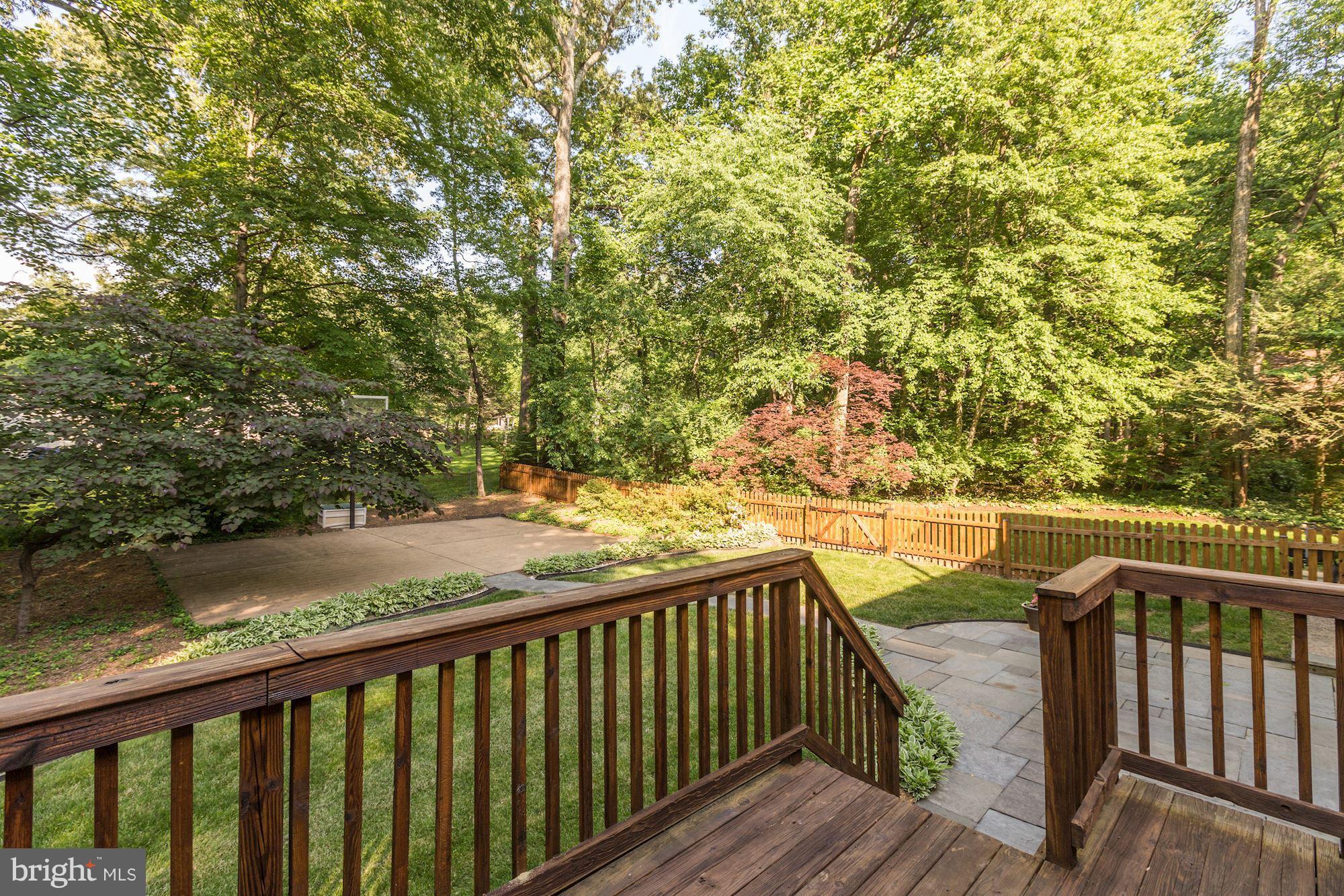2589 Five Oaks Road Vienna, VA 22181 - Photo 5 of 7 Exterior (Rear)
