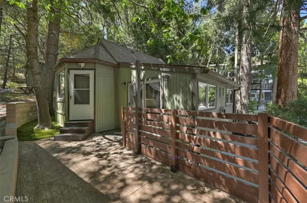 $330,000 | 856 Virginia Court, Lake Arrowhead, CA 92352