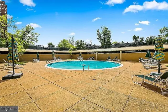 $165,000 | 4000 North Charles Street, Unit 905, Baltimore, MD 21218