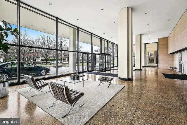 $165,000 | 4000 North Charles Street, Unit 905, Baltimore, MD 21218