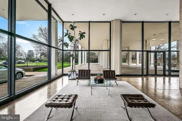 $165,000 | 4000 North Charles Street, Unit 905, Baltimore, MD 21218