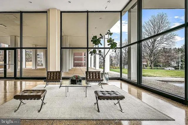 $165,000 | 4000 North Charles Street, Unit 905, Baltimore, MD 21218