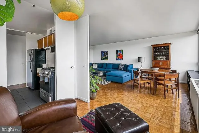 $165,000 | 4000 North Charles Street, Unit 905, Baltimore, MD 21218