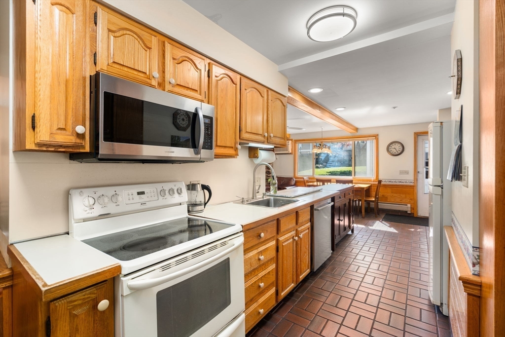 25 Kendall Road Lexington, MA 02421 - Photo 14 of 33