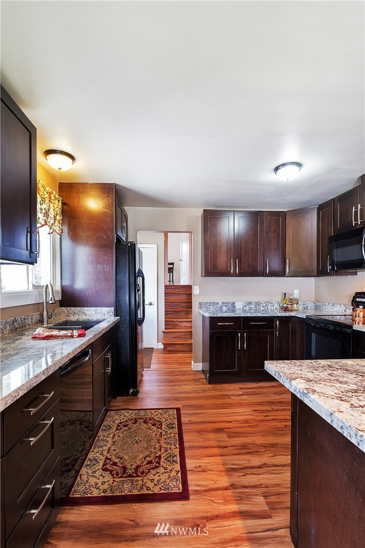 6723 Willow Road Everett, WA 98203 - Photo 8 of 25