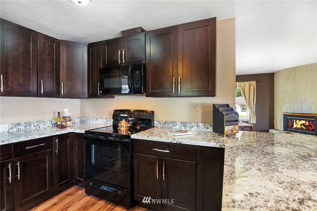 6723 Willow Road Everett, WA 98203 - Photo 9 of 25