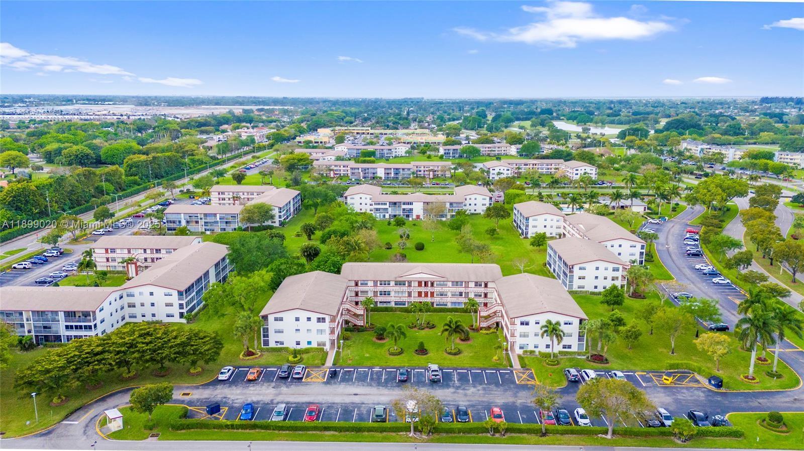 365 Brighton I, Unit 365 Boca Raton, FL 33434 - Photo 18 of 21 a view of a city