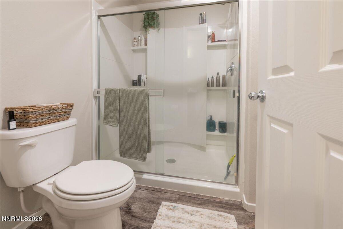 9865 Coastal Fog Drive Reno, NV 89506 - Photo 20 of 28 21-Primary Bath 2