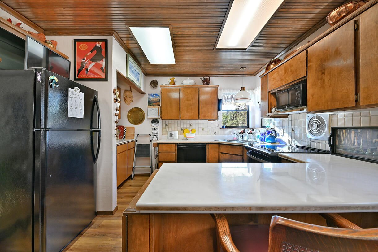 7400 Hugo Road Grants Pass, OR 97526 - Photo 17 of 48 DSC_4248