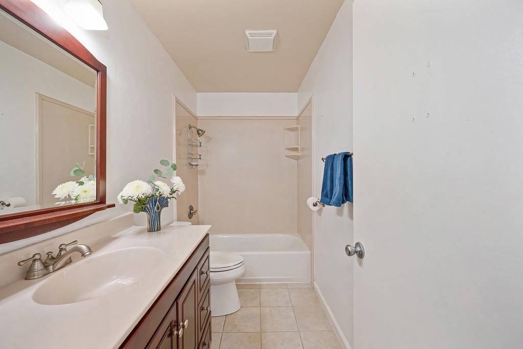 5169 Rabeneck Way Fair Oaks, CA 95628 - Photo 44 of 78 Gallery Image 44