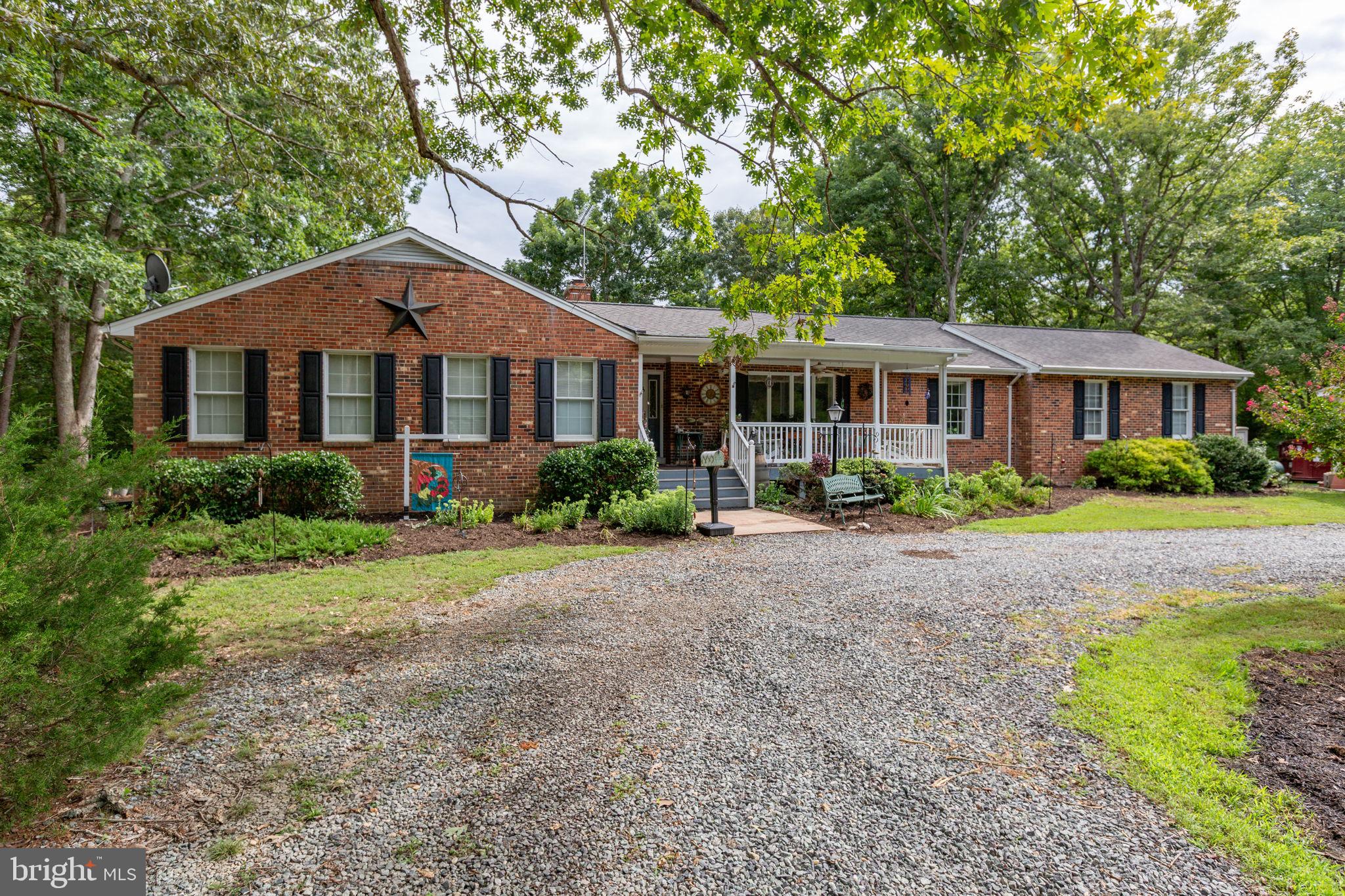 18270 Stoney Point Road King George, VA 22485 - Photo 6 of 64 Gallery Image 6