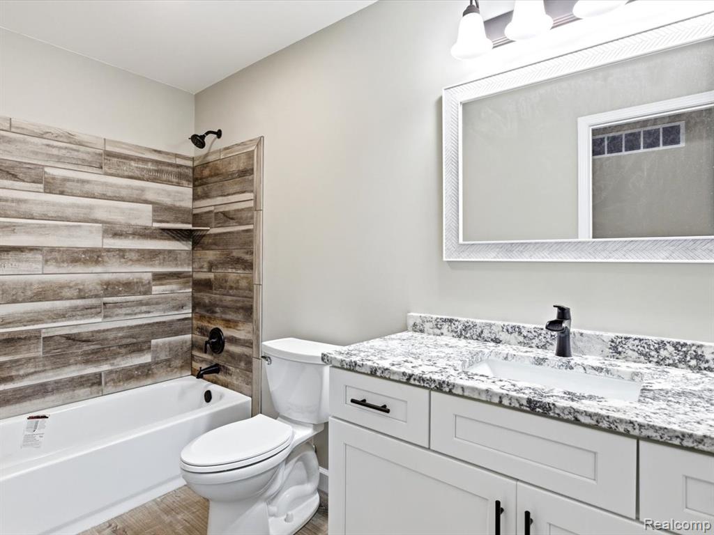 2921 Beach Road Port Huron, MI 48060 - Photo 23 of 29