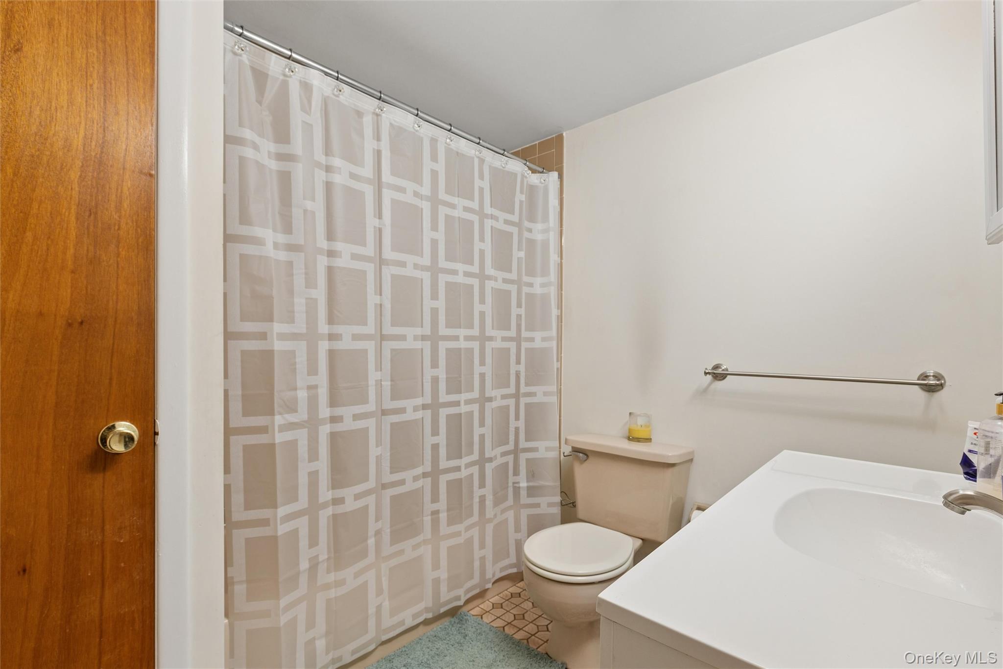 38 Heston Road Shirley, NY 11967 - Photo 19 of 38 Gallery Image 19
