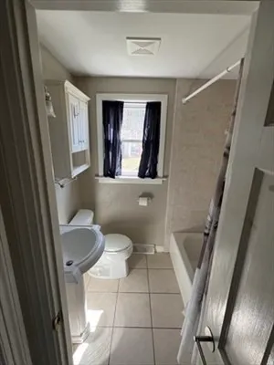 $2,600 | 1 Berry Street, Plainville, MA 02762