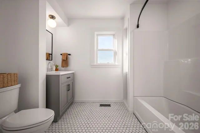 $299,000 | 1206 Oakland Road, Forest City, NC 28043