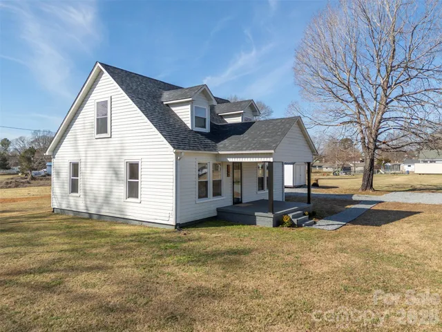 $299,000 | 1206 Oakland Road, Forest City, NC 28043