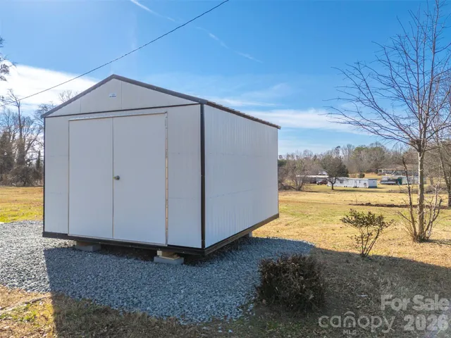 $299,000 | 1206 Oakland Road, Forest City, NC 28043