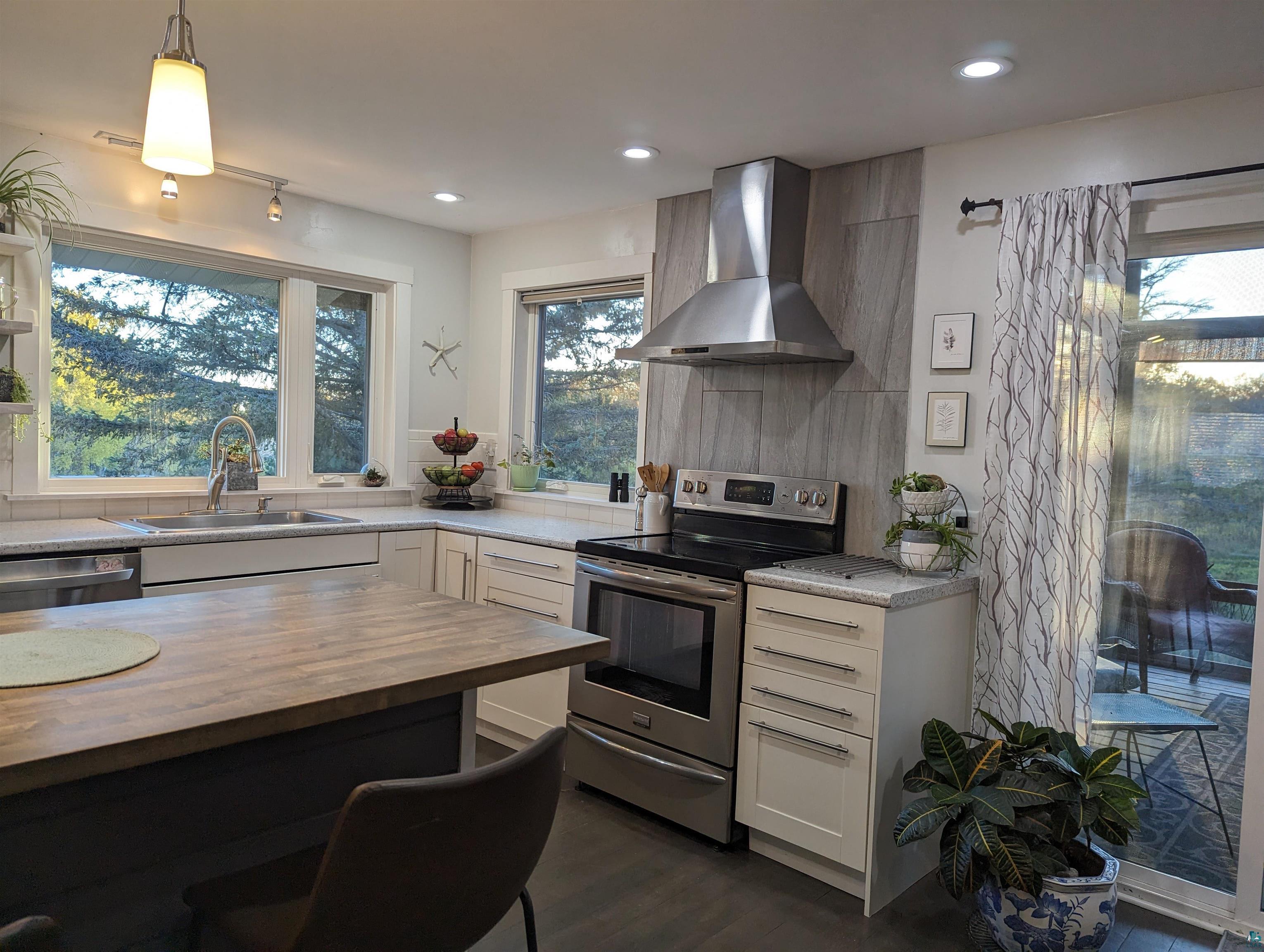 4233 Solway Road Duluth, MN 55810 - Photo 7 of 50