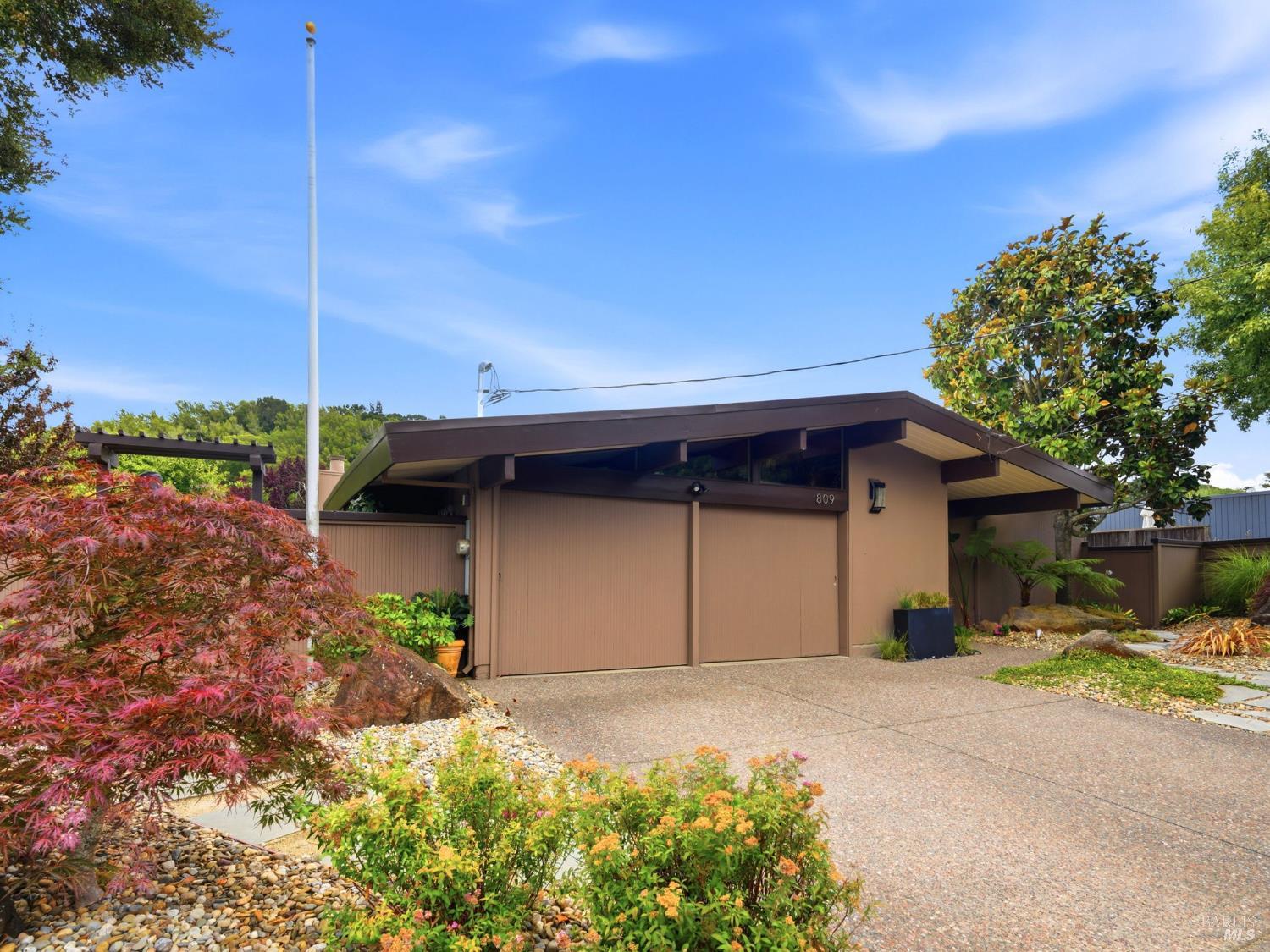 809 Flaxberry Lane San Rafael, CA 94903 - Photo 2 of 53