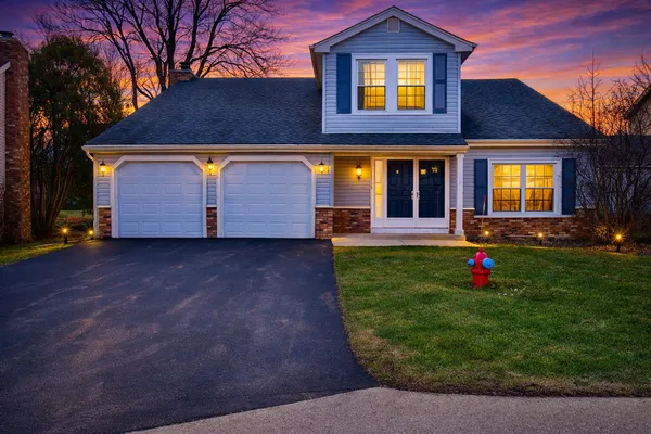 $373,333 | 651 White Court, Gurnee, IL 60031