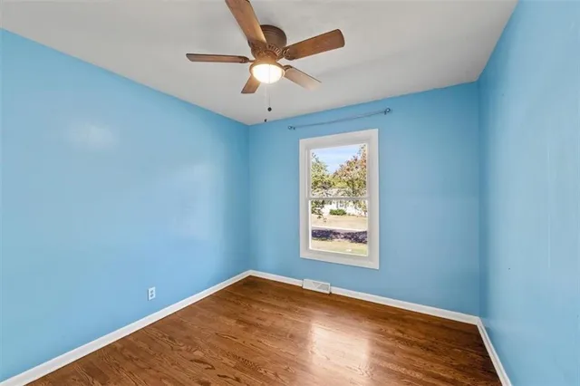 $320,000 | 9520 Grandview Drive, Overland Park, KS 66212