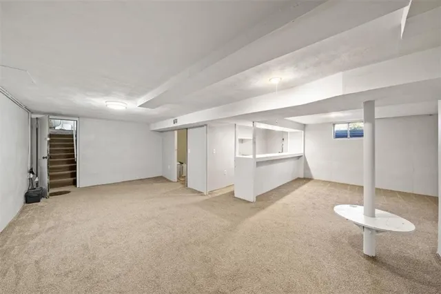 $320,000 | 9520 Grandview Drive, Overland Park, KS 66212