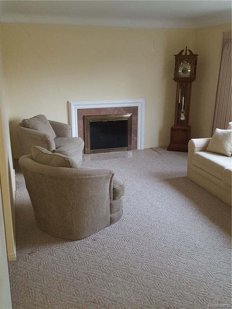 14827 Champaign Road Allen Park, MI 48101 - Photo 9 of 23 20190328_102103.jpg