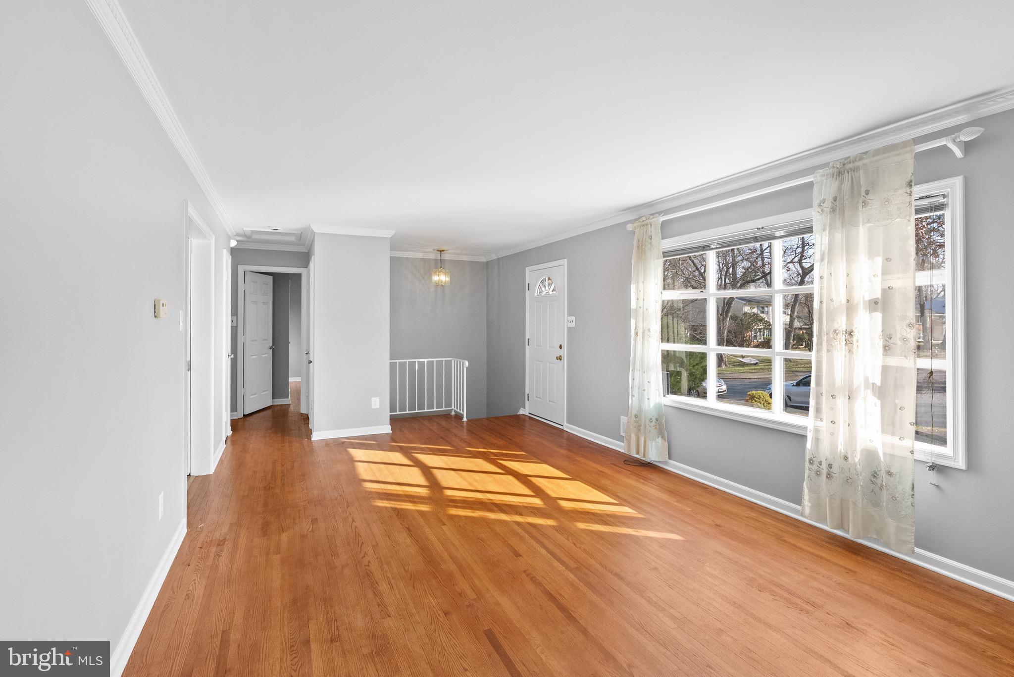 8600 Kentford Drive Springfield, VA 22152 - Photo 6 of 49