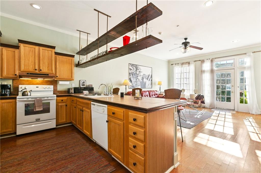 1024 Crete Street New Orleans, LA 70119 - Photo 4 of 18